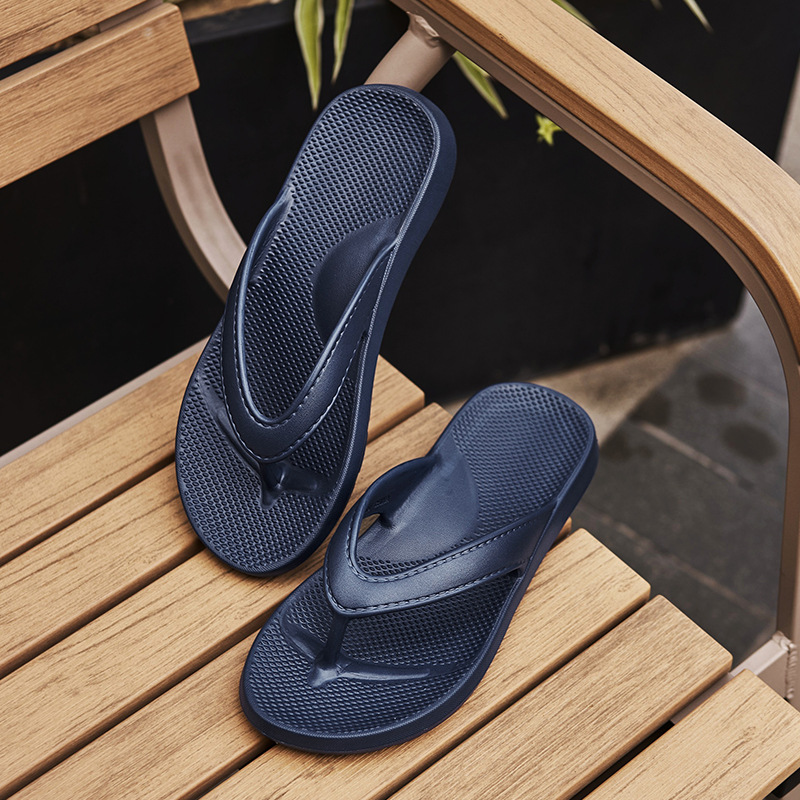 Trendy Women's Flat Flip-Flops - Men Shoes Essentials 评论和价格