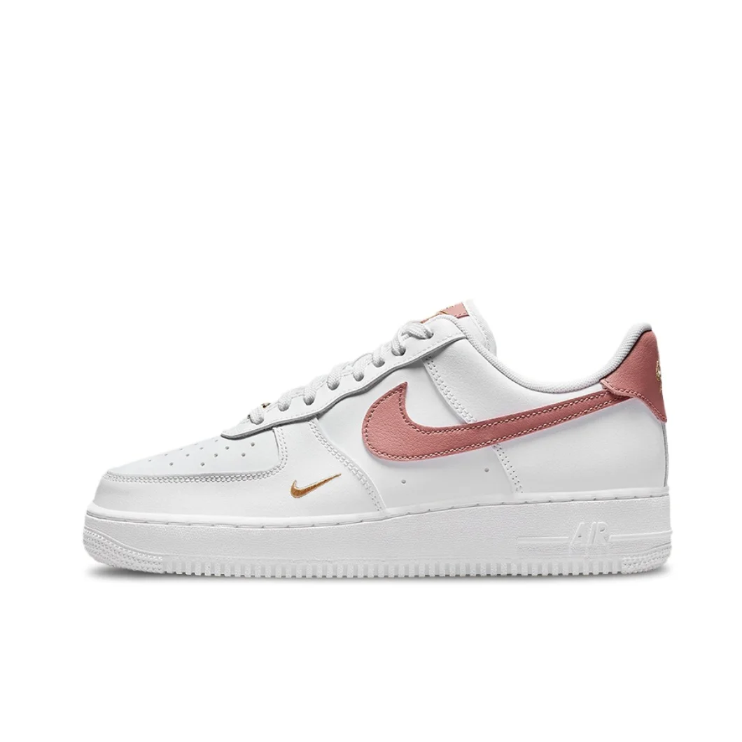 Nike Air Force 1 'O7 Essential - Men Shoes Essentials 评论和价格